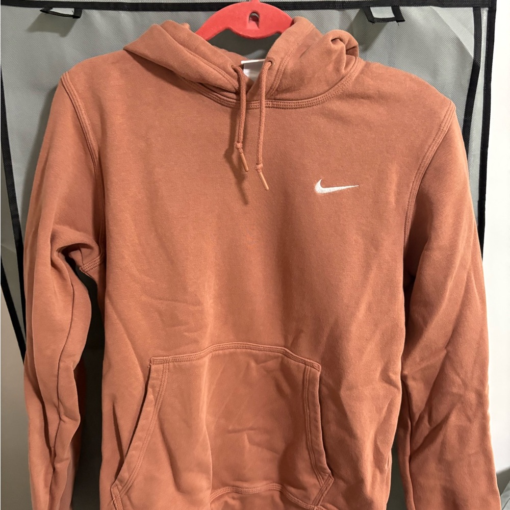 Nike Tan Jacket for Versatile Style